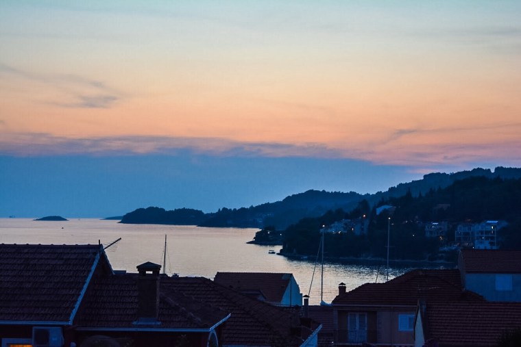 C3552A60-57B3-4930-848F-A1B2AACB7666